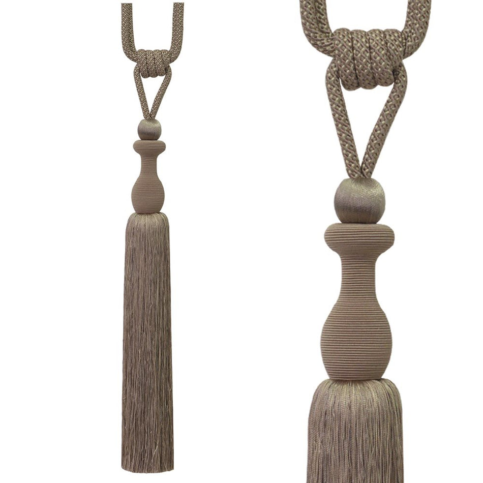 Jones Principal Adena Tieback, Mink