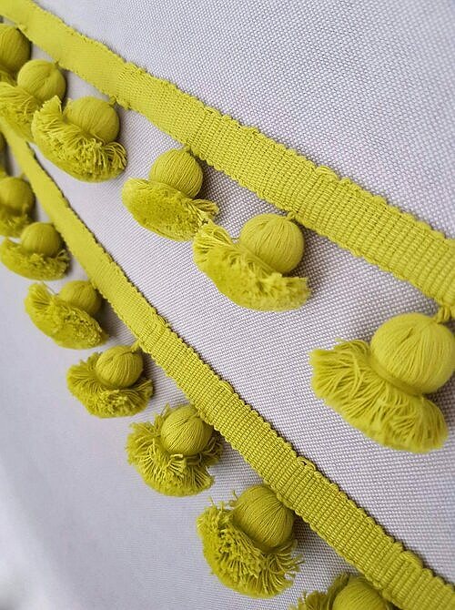 Copper Fox Carnival Big Top Tassel Trimming Lemonade