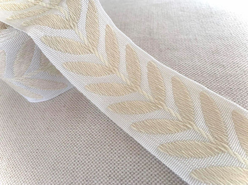 Copper Fox Botanical Braid Trimming Garlic