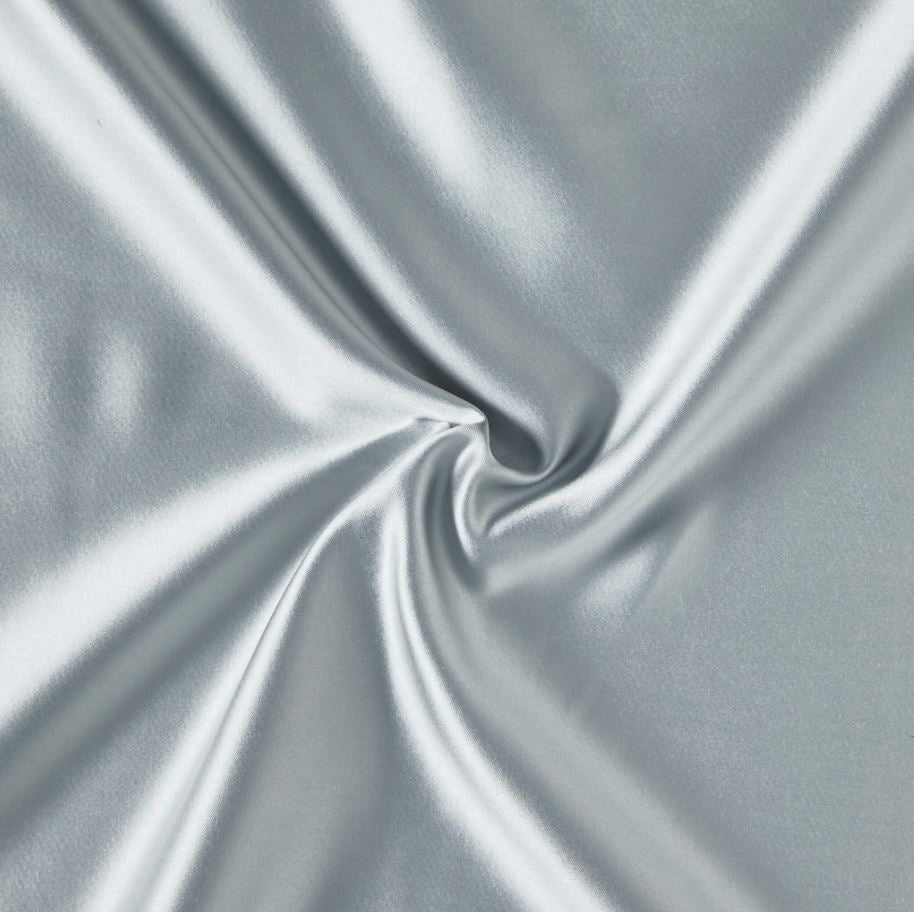 Prestigious Textiles Raffles Cloud Fabric