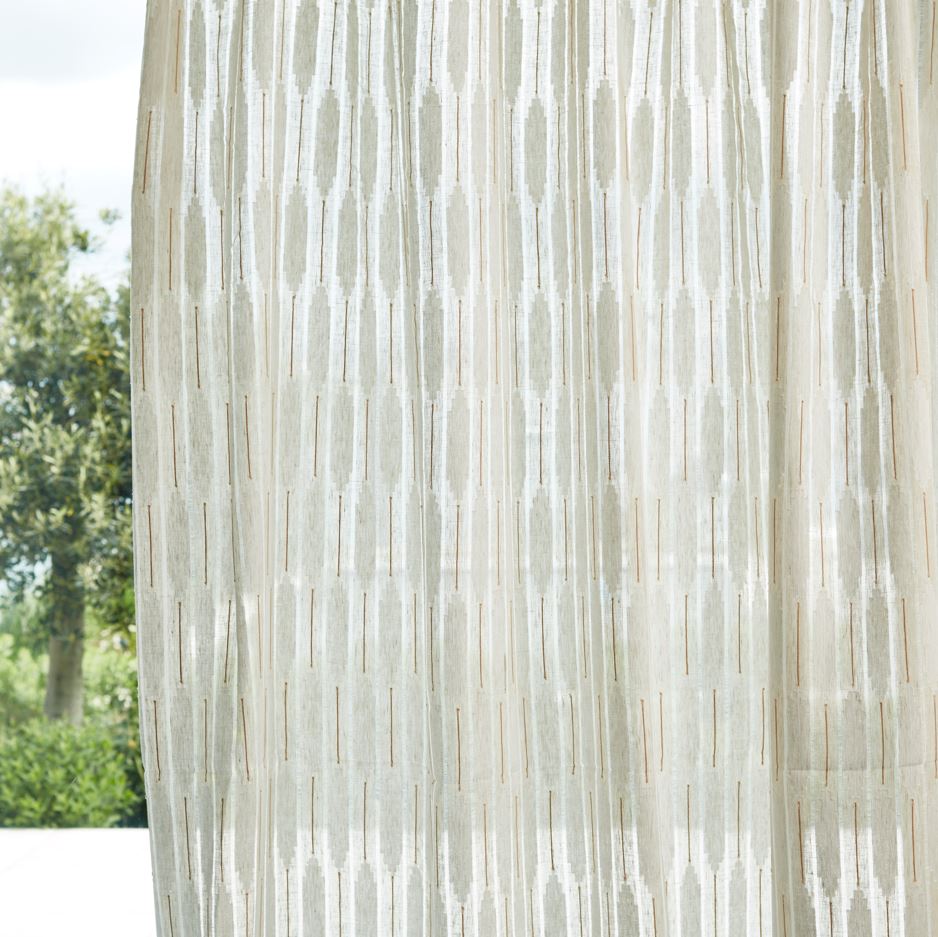 Harlequin Sheers 1 Alto Parchment/Chalk Fabric